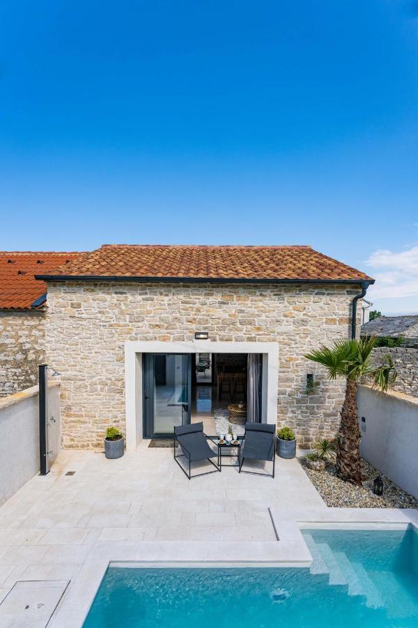 Pridraga Stone House With Pool Poetaヴィラ エクステリア 写真