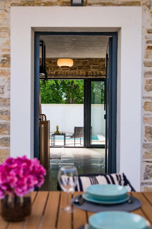 Pridraga Stone House With Pool Poetaヴィラ エクステリア 写真