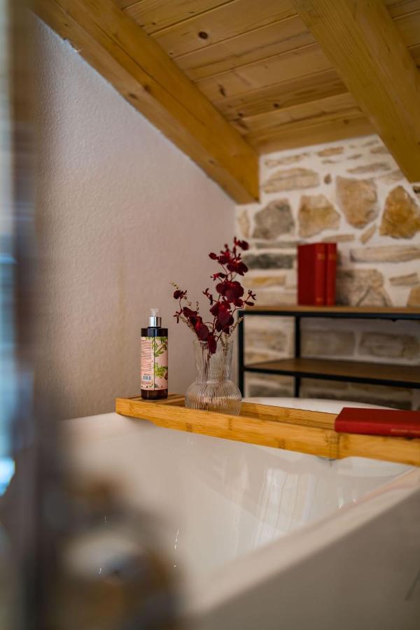 Pridraga Stone House With Pool Poetaヴィラ エクステリア 写真