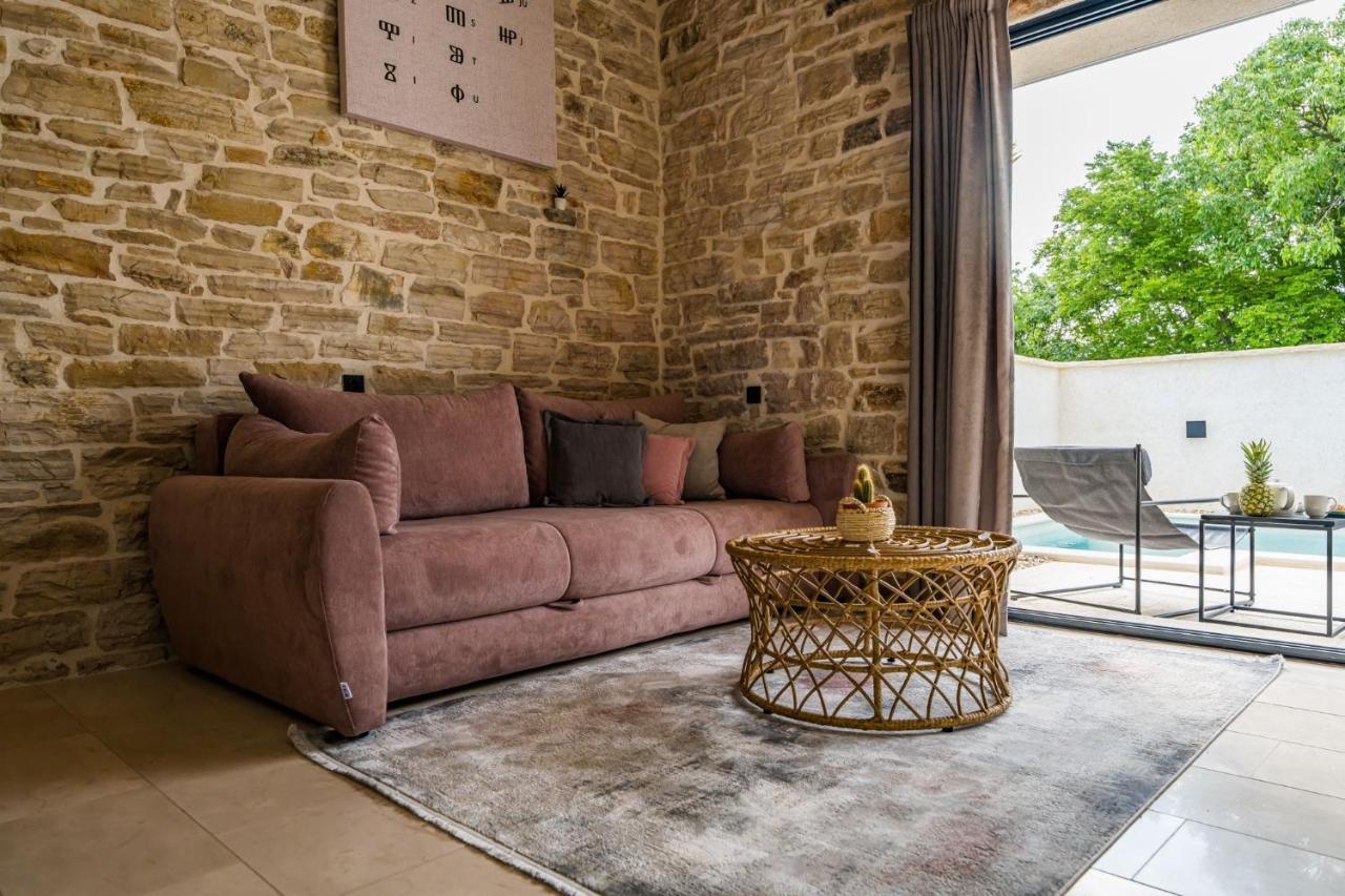 Pridraga Stone House With Pool Poetaヴィラ エクステリア 写真