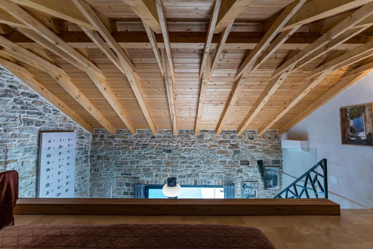 Pridraga Stone House With Pool Poetaヴィラ エクステリア 写真